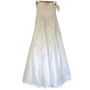 NEW Cache White Sequin Strapless Wedding Dress Size XS Formal Classic Poofy